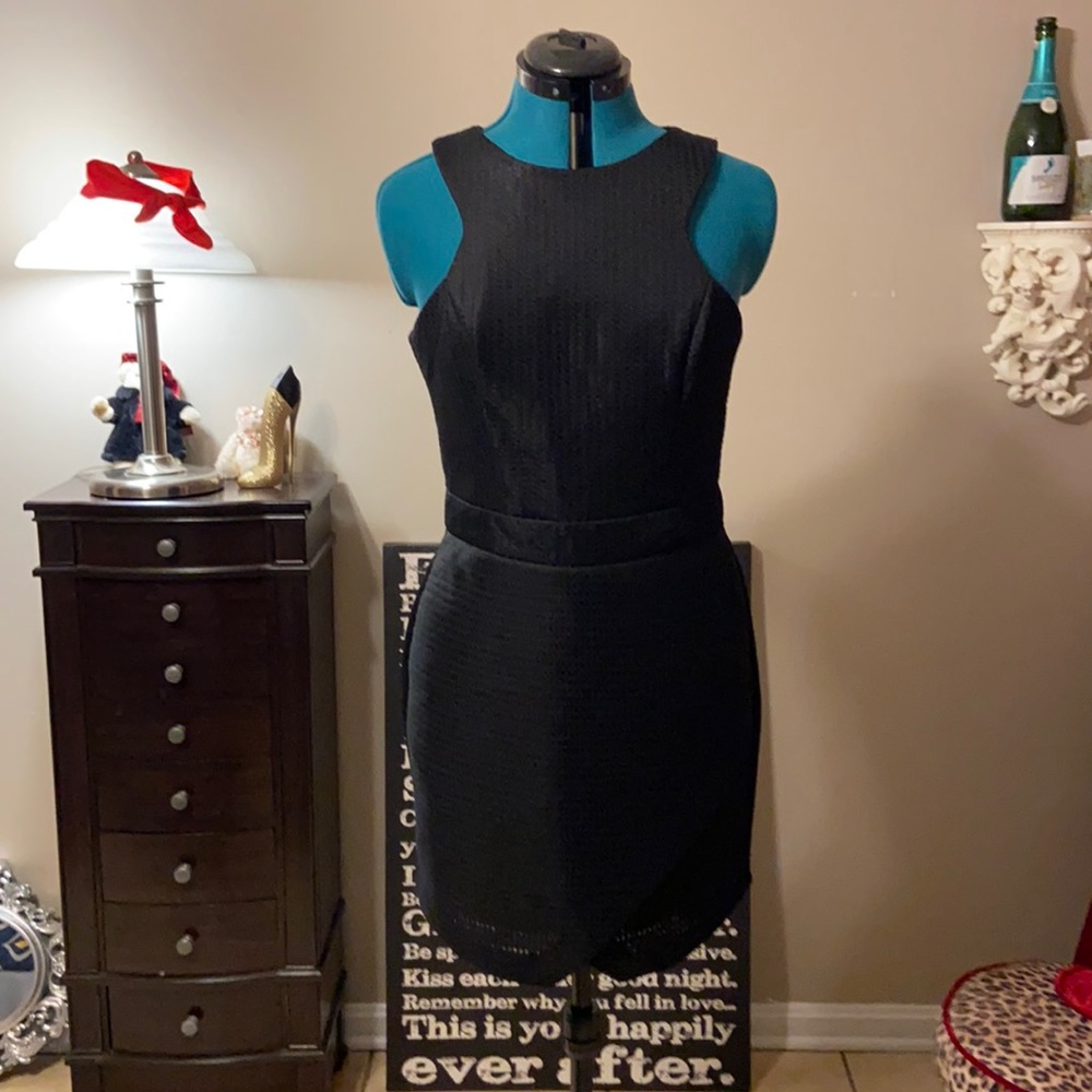 short black sleeveless GB size Medium dress
